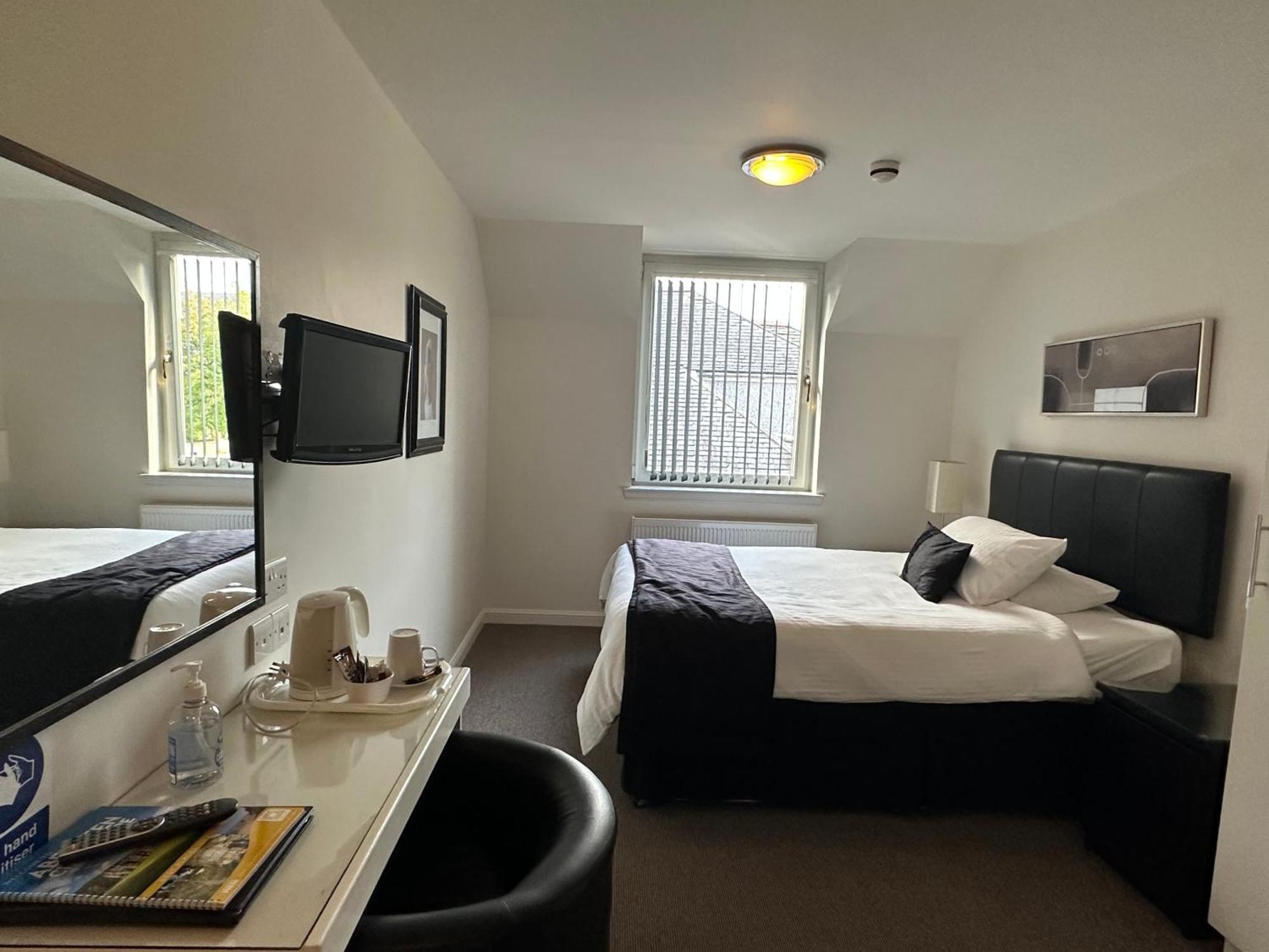 Third House Guest House Aberdeen Extérieur photo