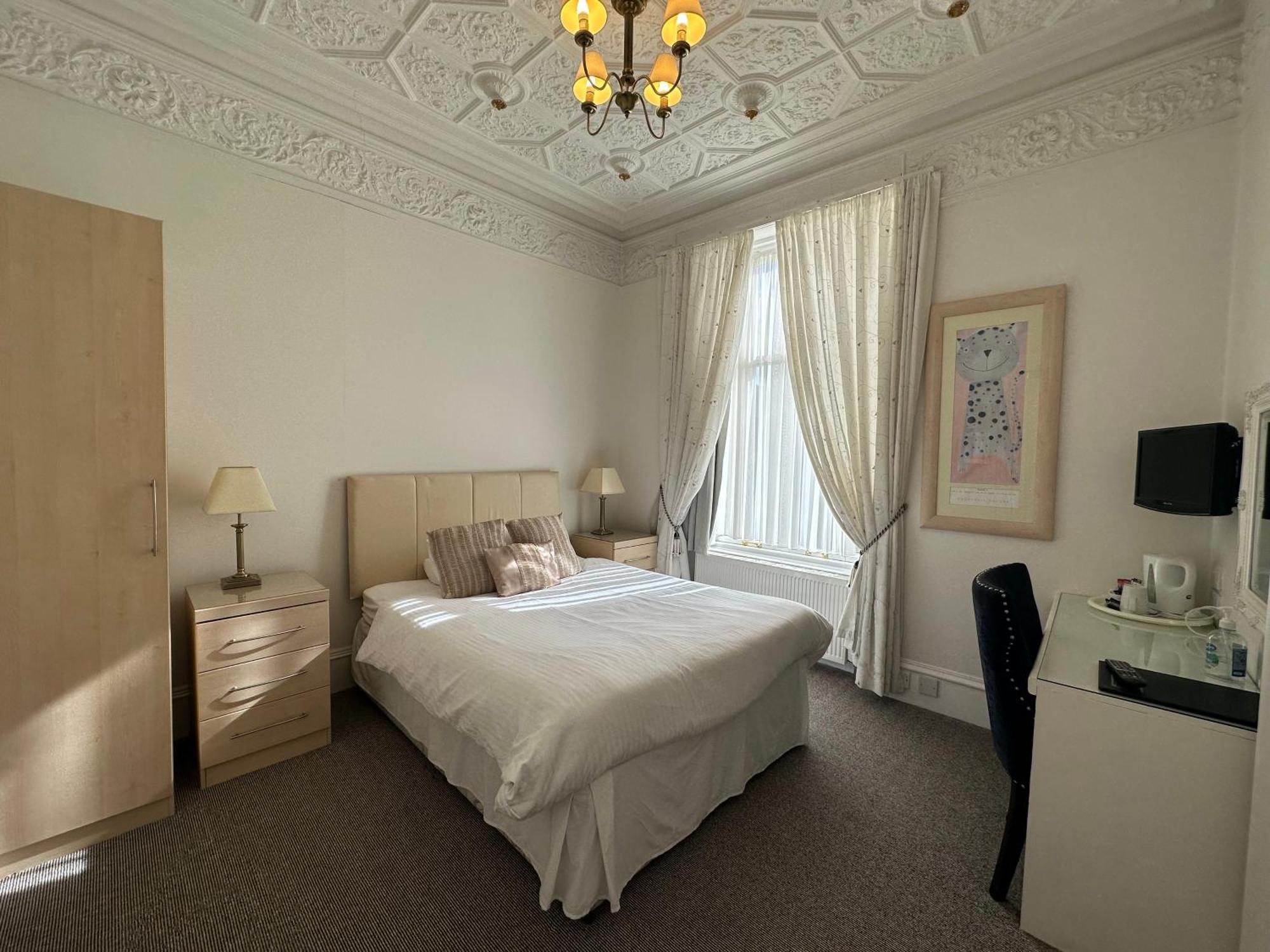 Third House Guest House Aberdeen Extérieur photo
